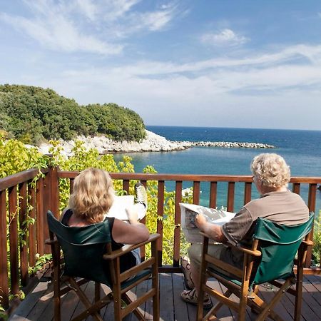 Victoria'S Guesthouse Νταμούχαρη Εξωτερικό φωτογραφία